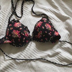 Victoria’s Secret bikini top